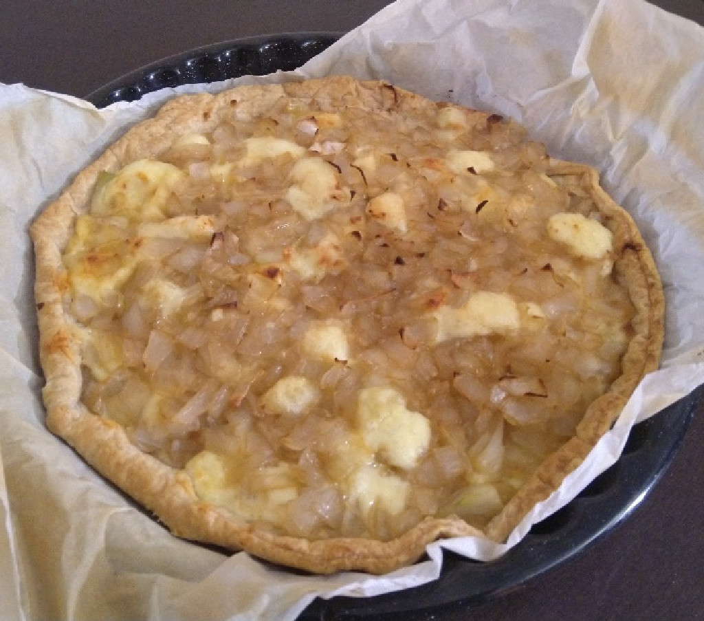 Tarte confit d'oignon et Salers